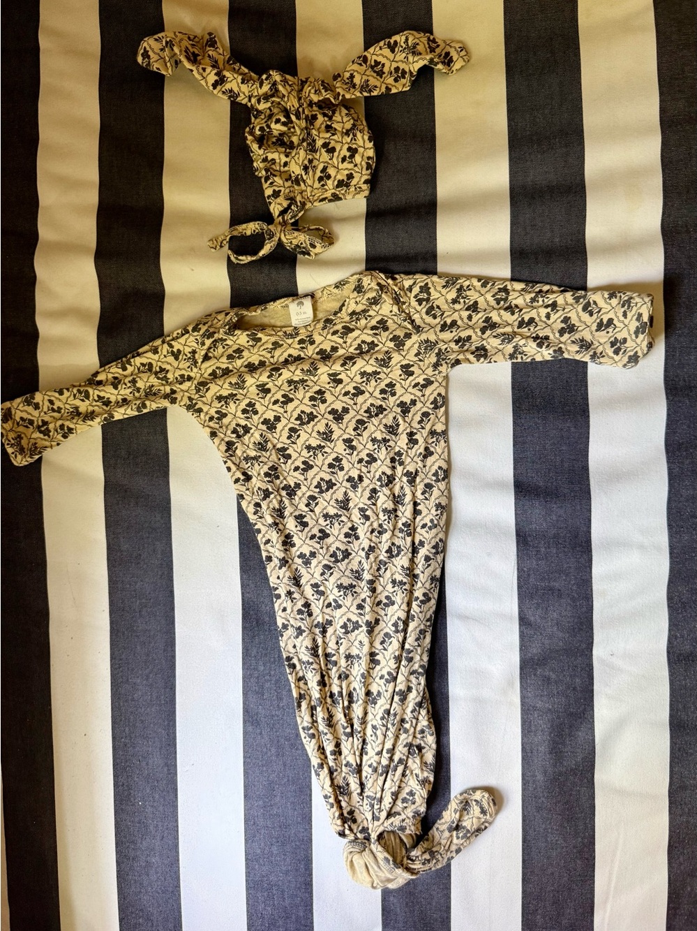 Kate Quinn Bamboo Trellis 2 piece Set Floral Knotted Baby Gown with Rabbit Hat